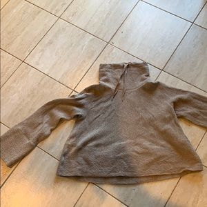 Lululemon size xs/s retreat yourself pullover